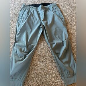 Women’s Eddie Bauer  Gray Pants